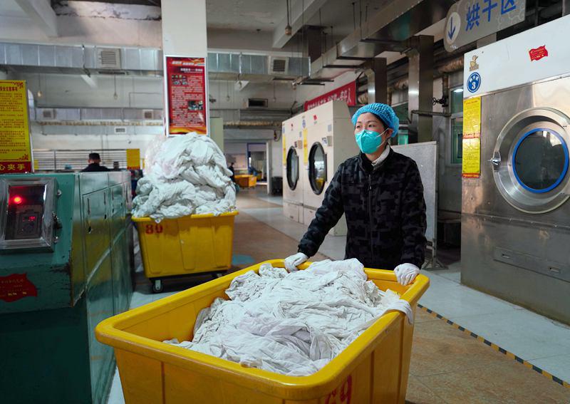 春节铁路卧具洗涤_床单清洗设备_兰州客运段洗涤工